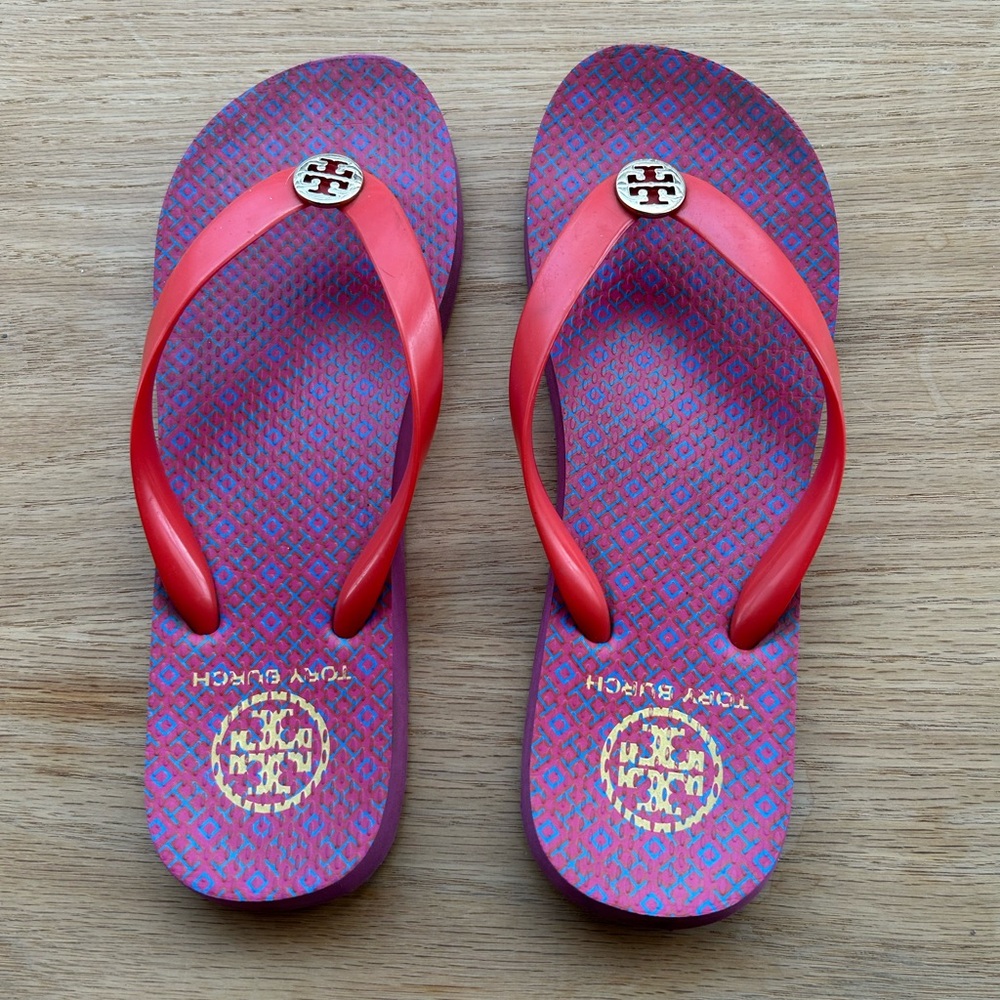 Tory Burch Pink and Purple Flip Flops size 8 - Picture 3 of 3